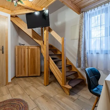 Appartamento Naparstek Z Jacuzzi Dla 4 Osob I Parkingiem By Spaceapart Jelenia Góra